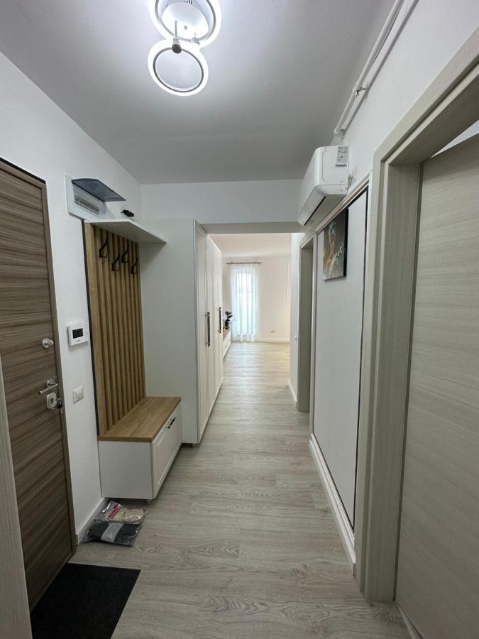 Glamart Apartment Craiova Exterior photo